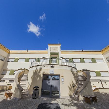 Casa Per Ferie Sant'Anna Hotel มาเตรา ภายนอก รูปภาพ