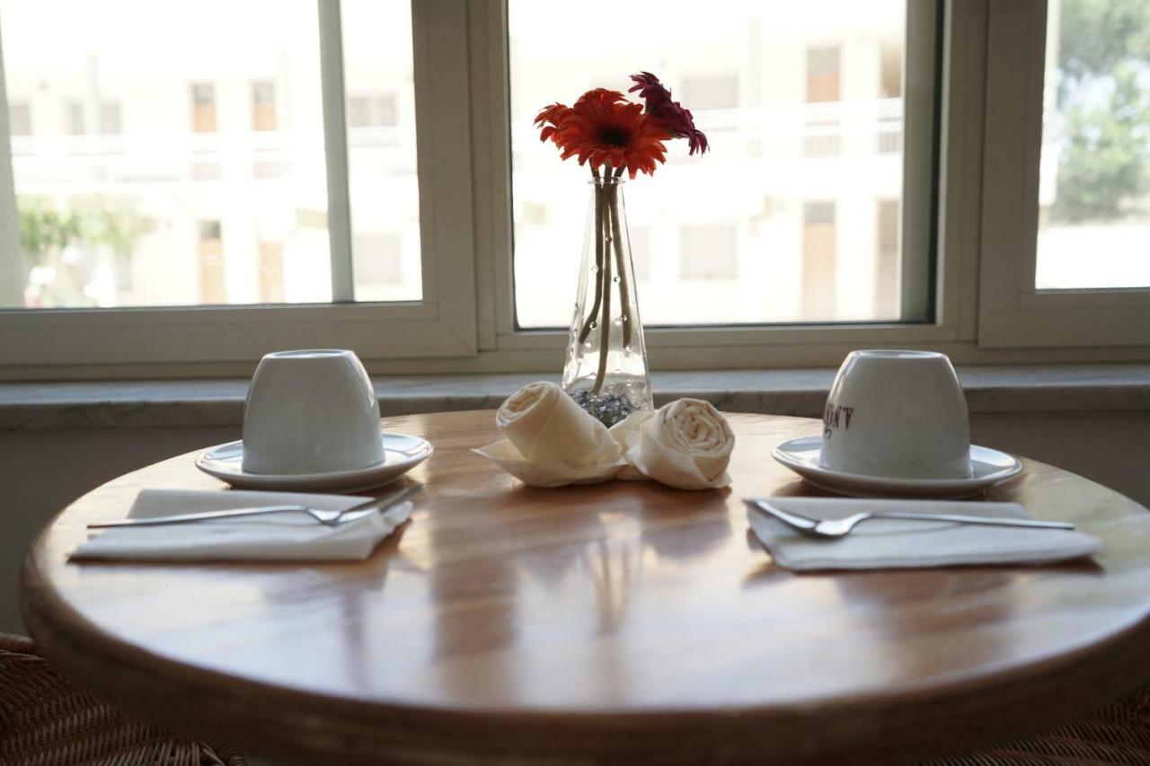 Casa Per Ferie Sant'Anna Hotel มาเตรา ภายนอก รูปภาพ