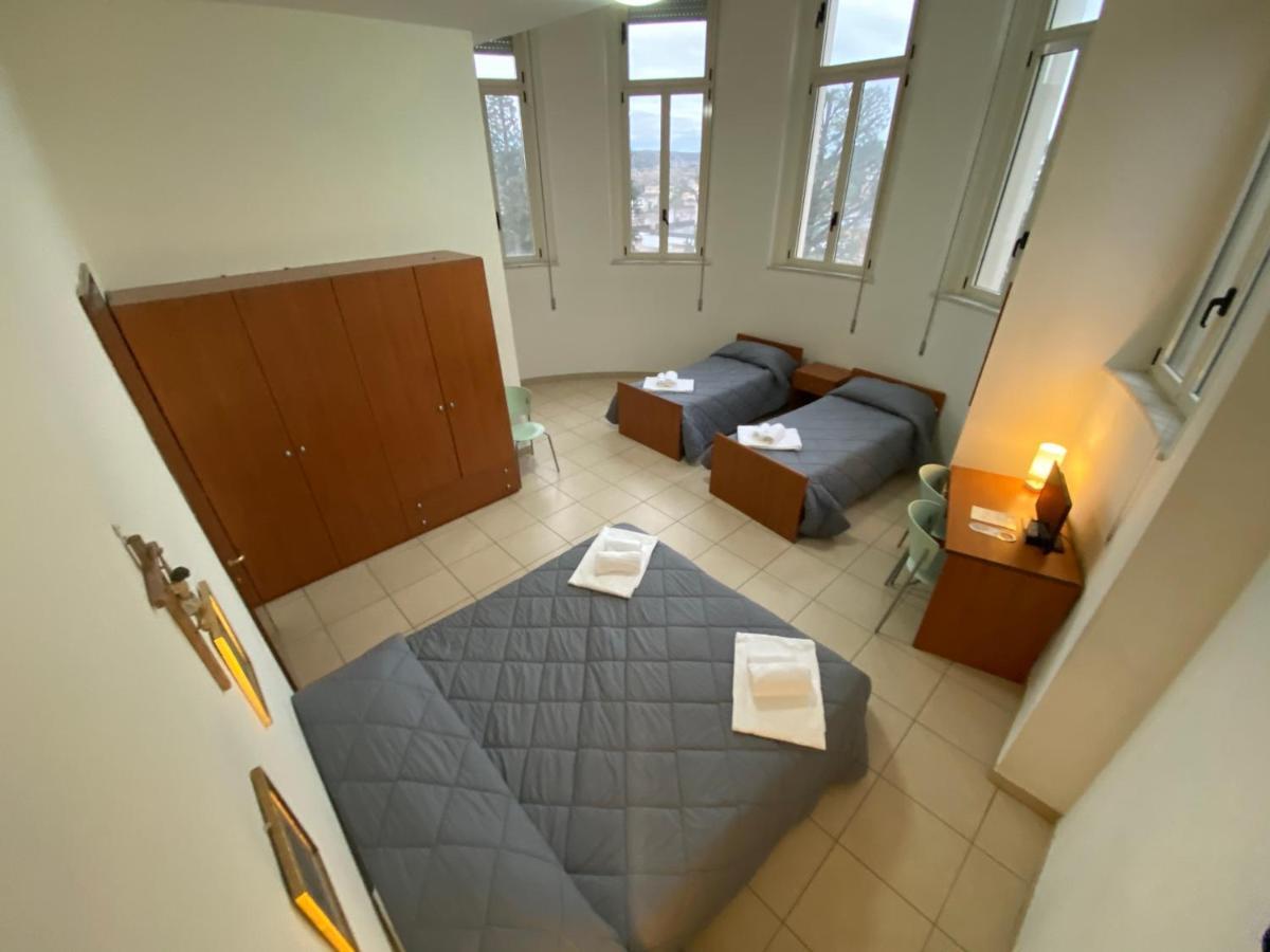 Casa Per Ferie Sant'Anna Hotel มาเตรา ภายนอก รูปภาพ